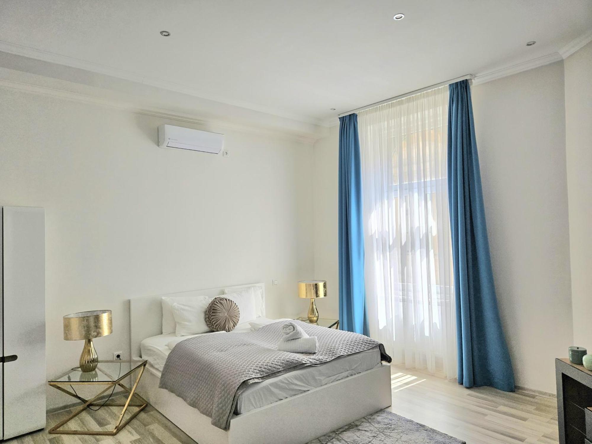 Designer Downtown Gem Lägenhet Budapest Exteriör bild