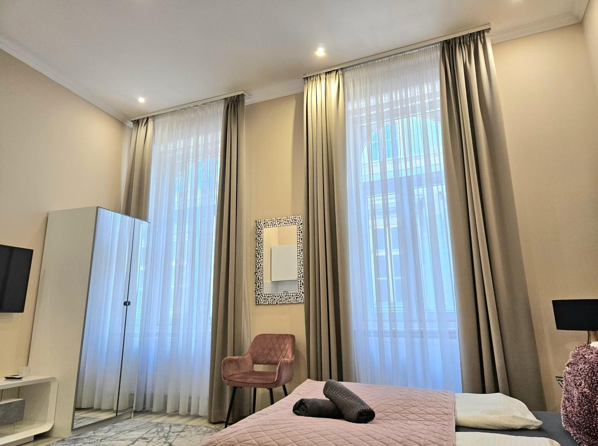 Designer Downtown Gem Lägenhet Budapest Exteriör bild