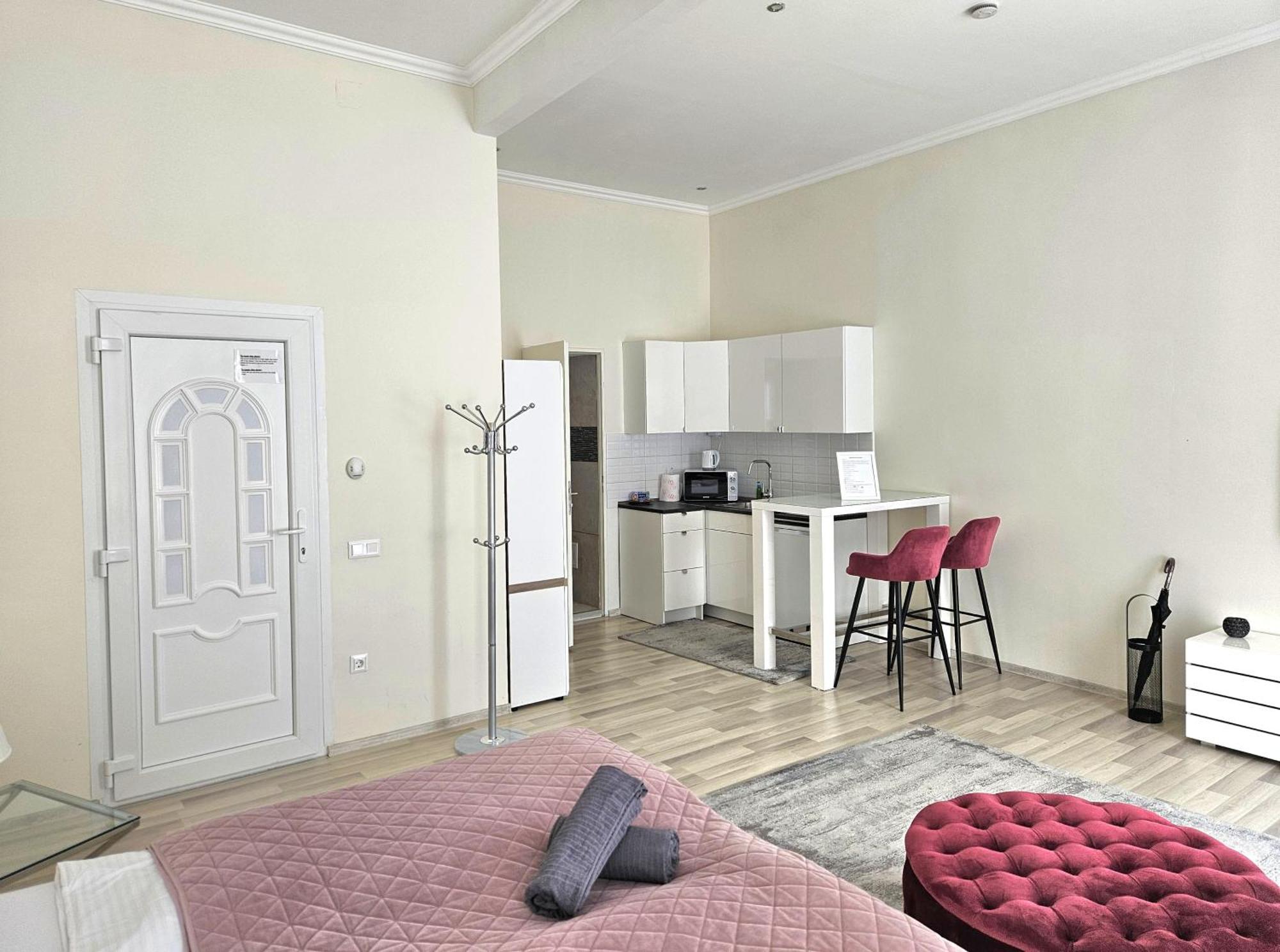 Designer Downtown Gem Lägenhet Budapest Exteriör bild